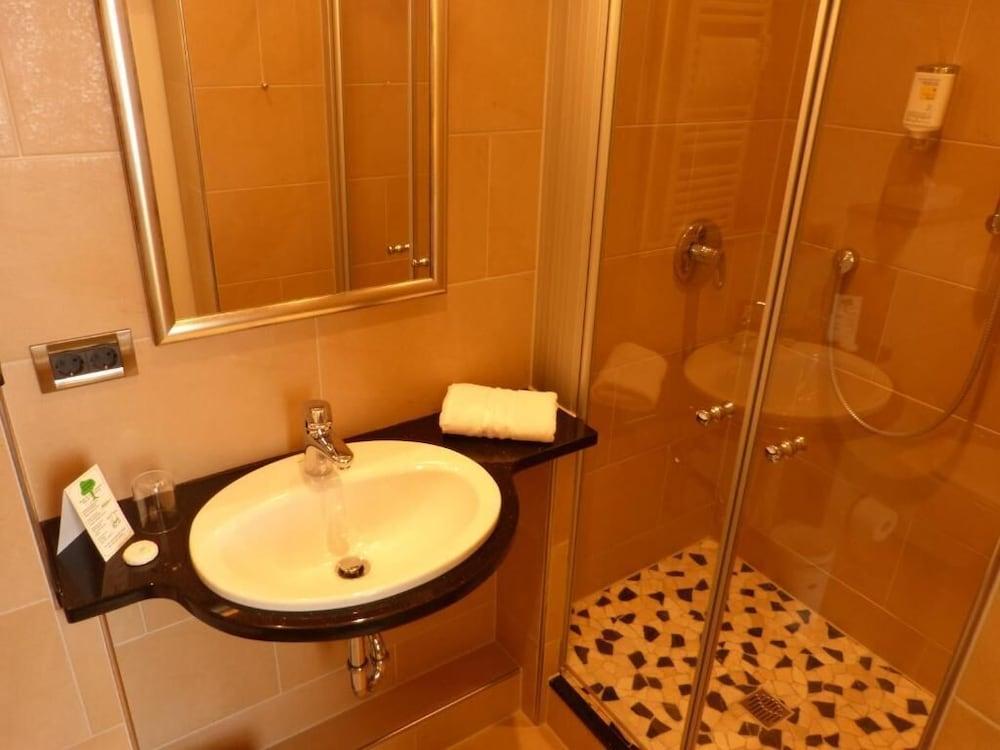 Hotel Vorbach Hamburg Eksteriør bilde