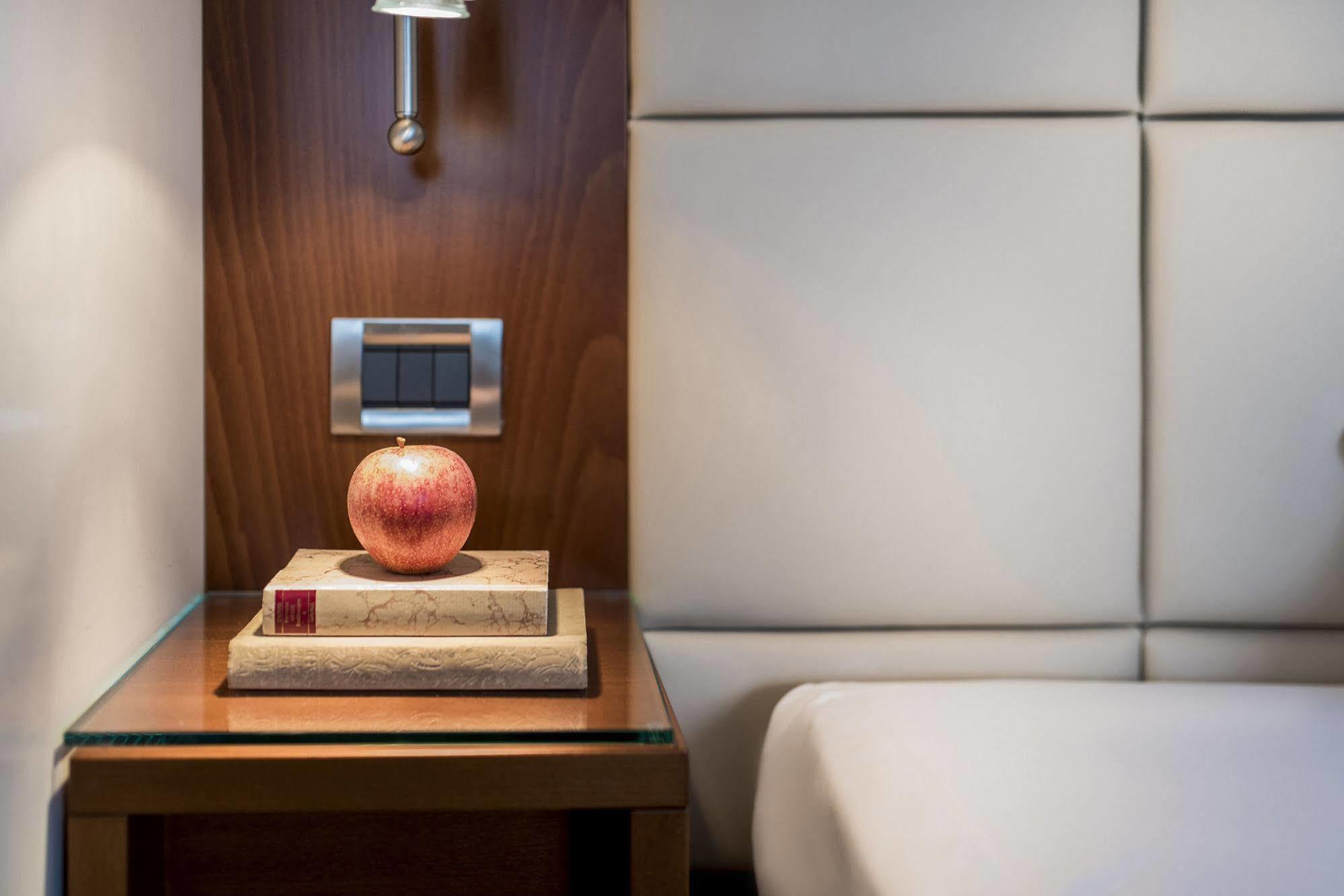 Hotel Vorbach Hamburg Eksteriør bilde